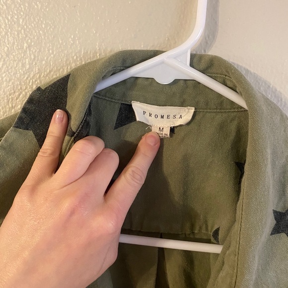 Star print button up shirt jacket - Picture 5 of 5